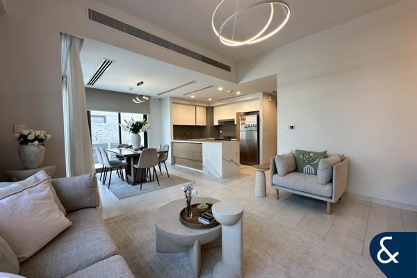 Upgraded | 4 Bedrooms | Greenbelt backing